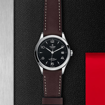 TUDOR 1926 watch, 36 mm steel case, dark-coloured dial