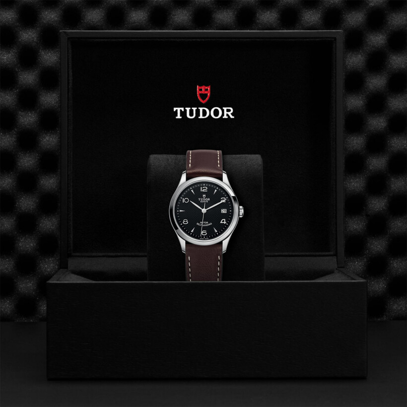 TUDOR 1926 watch, 36 mm steel case, dark-coloured dial