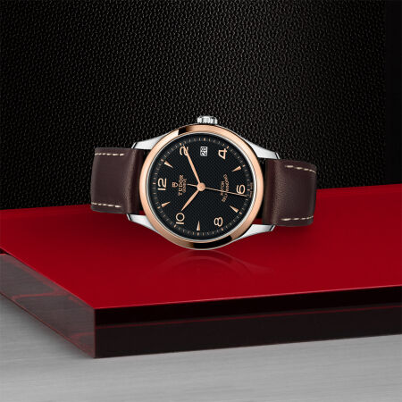 TUDOR 1926 watch, 36 mm steel case, pink gold bezel