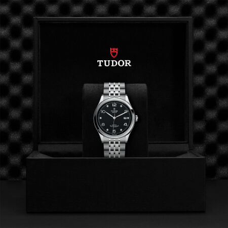 TUDOR 1926 watch, 39 mm steel case, diamond-set dial