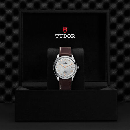 TUDOR 1926 watch, 39 mm steel case, diamond-set dial