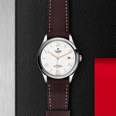 TUDOR 1926 watch, 39 mm steel case, light-coloured dial