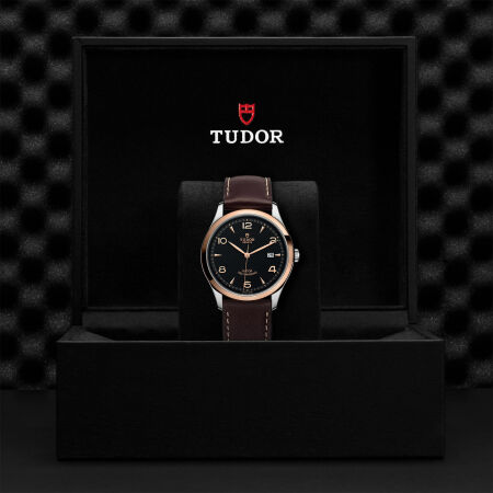 TUDOR 1926 watch, 41 mm steel case, pink gold bezel