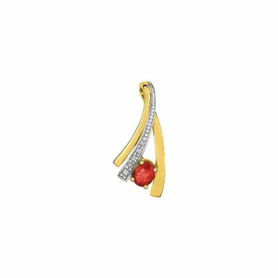 Pendentif en or jaune, rhodium, rubis et diamants