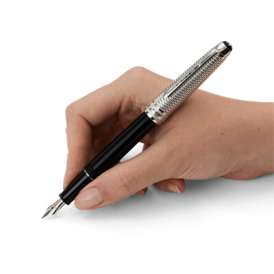 Montblanc Meisterstück Doué Geometry Classic fountain pen