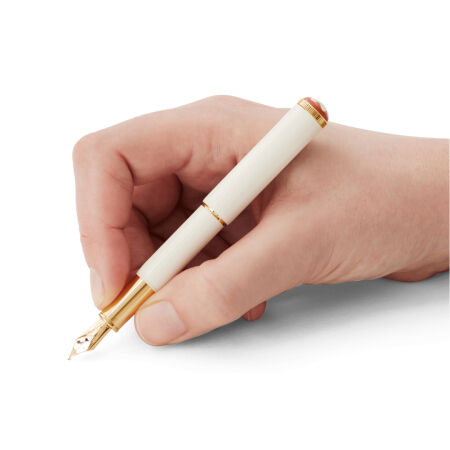 Stylo plume Montblanc Montblanc Heritage Rouge et Noir « Baby » Special Edition couleur ivoire (F)