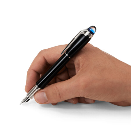 Stylo plume Montblanc StarWalker Precious Resin à piston convertible