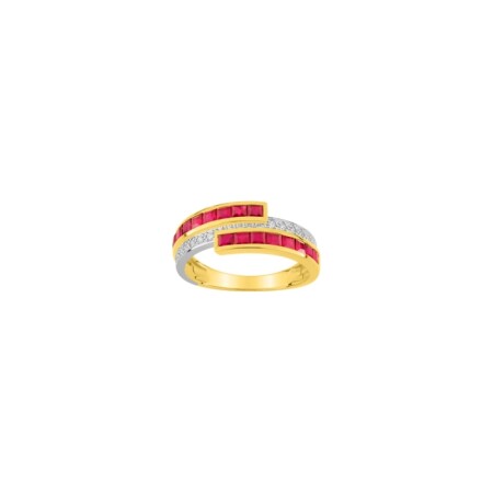 Bague en or jaune, or blanc, rubis et diamants