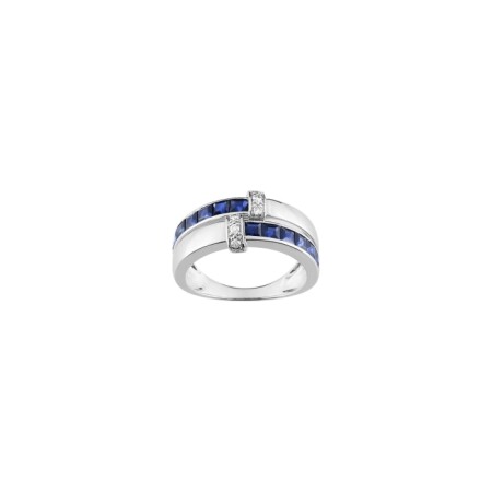 Bague en or blanc, saphirs et diamants