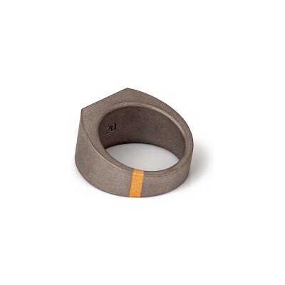 Bague Mano J en titane, or rouge et diamants noirs