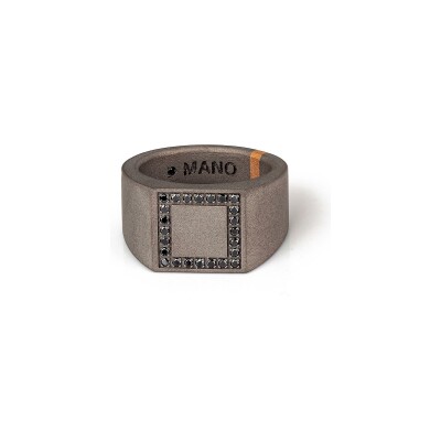Bague Mano J en titane, or rouge et diamants noirs
