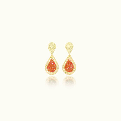 Boucles d'oreilles Sàntibé Bijoux Mini Baker en laiton, métal doré et perles corail