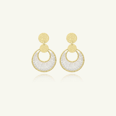 Boucles d'oreilles Sàntibé Bijoux Mini Luna en laiton, métal doré et perles blanc
