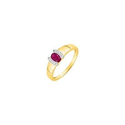 Bague en or jaune, or blanc, rubis et diamants