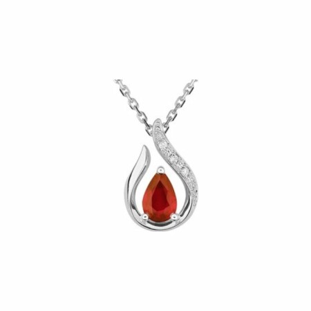 Collier en or blanc, rubis et diamants de 0.012ct