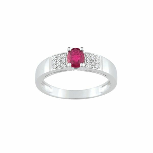 Bague en or blanc, rubis et diamants