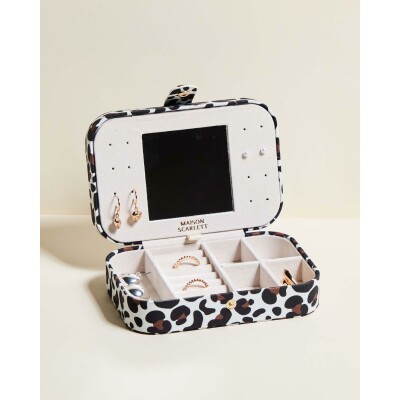Boîte à bijoux de voyage Maison Scarlett Chic & Choc Brigitte en coton - Léopard Crème