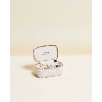 Boîte à bijoux de voyage Maison Scarlett Amour Amour Marie en tissu bouclette