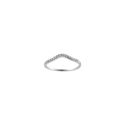 Bague en or blanc et oxyde de zirconium