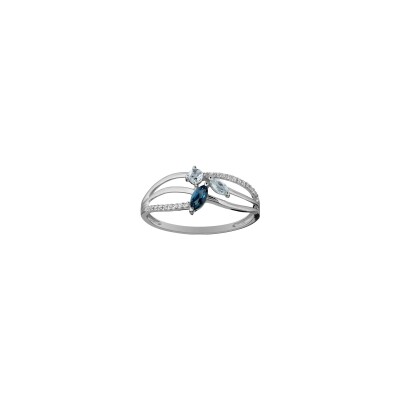 Bague en or blanc et topaze bleue