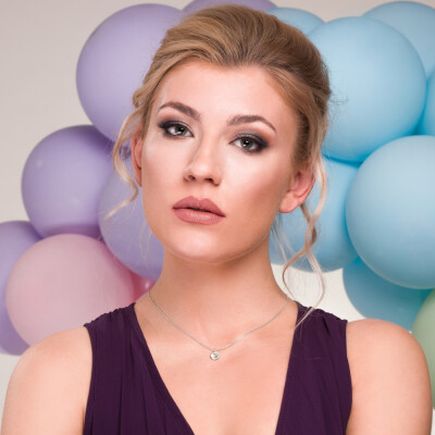 Collier Spark Birthday Stone en argent plaqué platine et cristaux