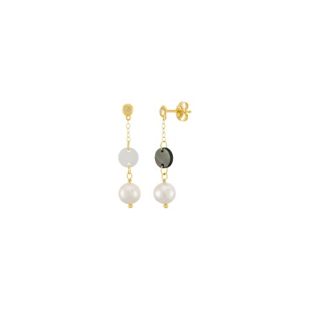 Boucles d'oreilles Jourdan Bijoux Manathan en or jaune, perles blanches, nacre blanche et noire 