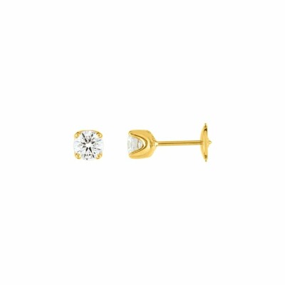 Boucles d'oreilles clous en or jaune et diamants