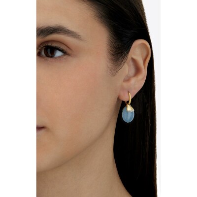 Boucles d'oreilles Nanis Dancing Azure en or jaune, diamants et aigue-marine