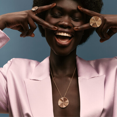 Collier Acalata en or jaune et diamants