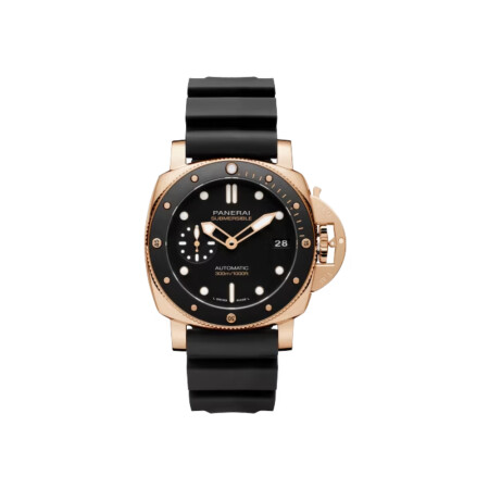 Panerai Submersible Goldtech™ watch