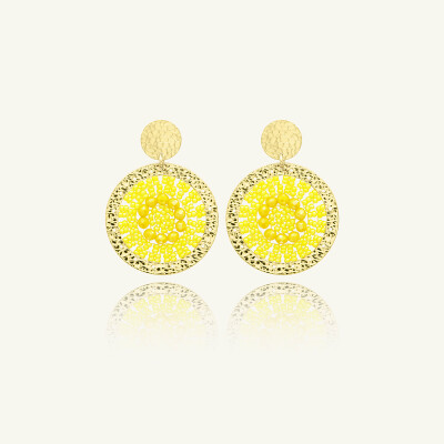 Boucles d'oreilles Sàntibé Bijoux Patagona en laiton, métal doré et perles jaune