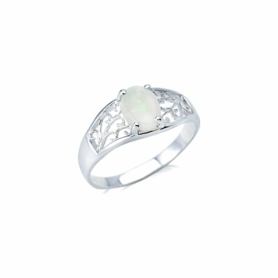 Bague Chic en argent rhodié et opale solide