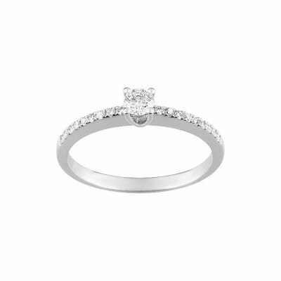 Solitaire accompagné en or blanc et diamants de 0.24ct