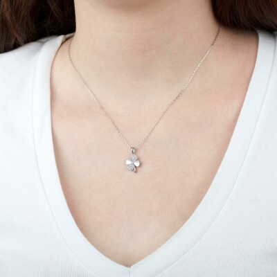 Collier Lotus Silver Mystic Trèfle en argent
