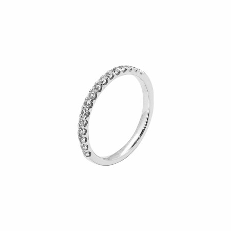 Alliance demi tour en or blanc et diamants de 0.38ct