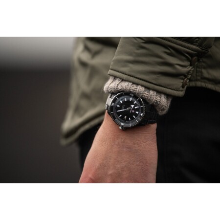 Montre RADO Captain Cook High-Tech Ceramic Diver R32129152