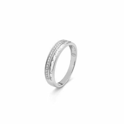 Alliance en or blanc et diamants de 0.348ct