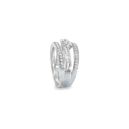 Bague en or blanc et diamants