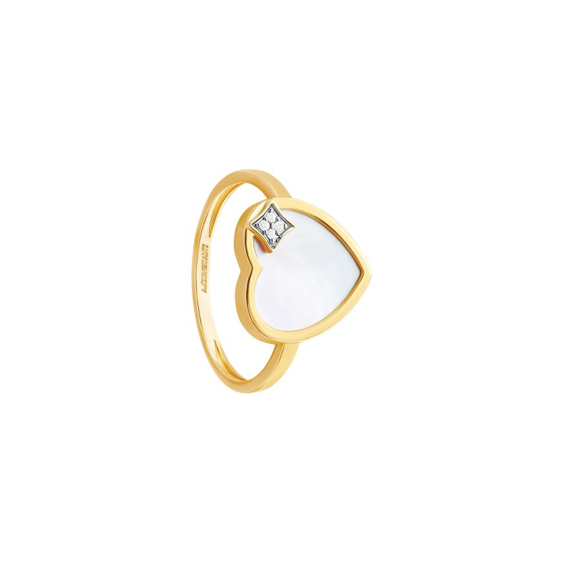 Bague or jaune, diamants et nacre blanche