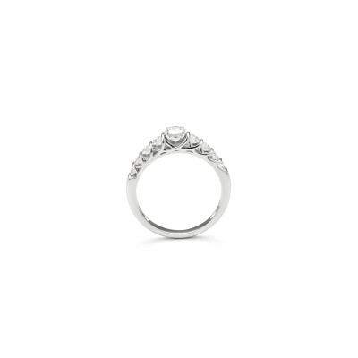 Solitaire en or blanc et diamant de 0.43ct