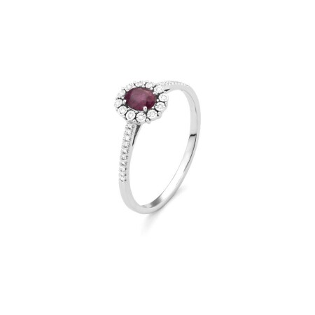 Bague en or blanc, diamants et rubis de 0.38ct