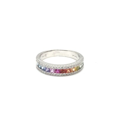 Alliance demi arc en ciel en or rose, saphirs multicolores et diamants