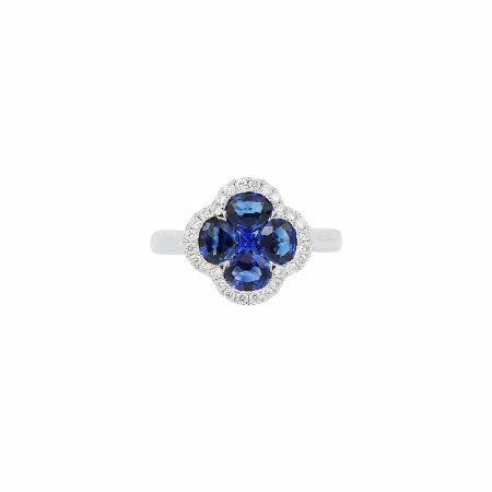 Bague Petit Trèfle en or blanc, saphir de 1ct et diamants de 0.15ct