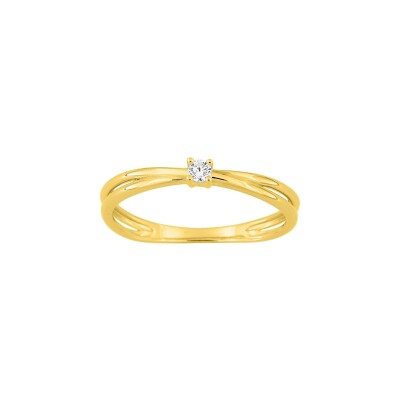 Bague en or jaune et oxyde de zirconium