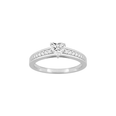 Bague en argent rhodié et oxyde de zirconium