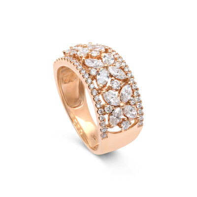 Bague Laces 3 fleurs, en or rose et diamants multi pierres