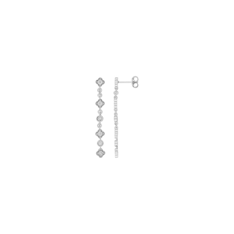 Boucles d'oreilles pendantes en or blanc et diamants