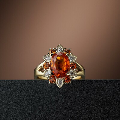 Garnet and Diamond ring