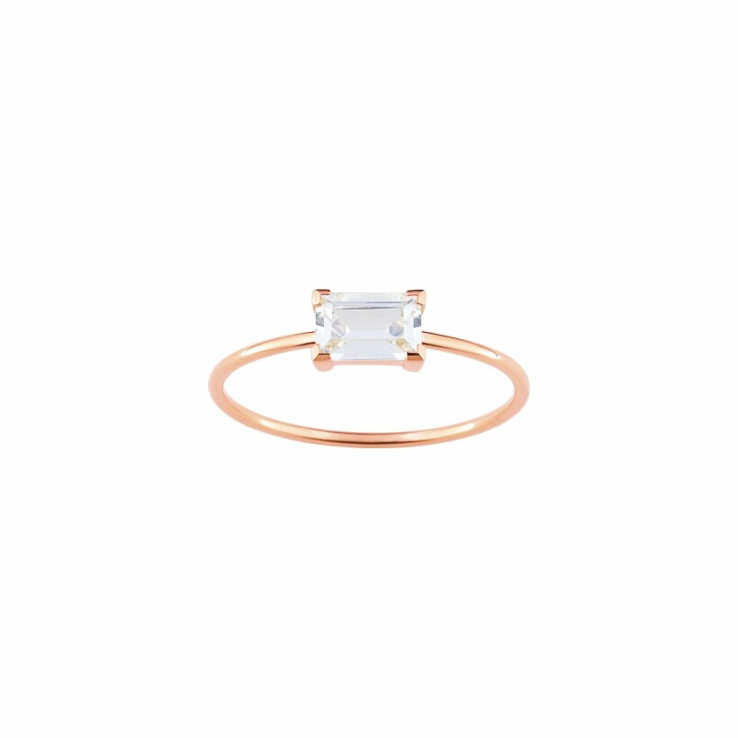 Bague en or rose et oxyde de zirconium