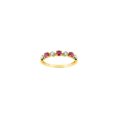 Bague en or jaune, oxyde de zirconium et rubis